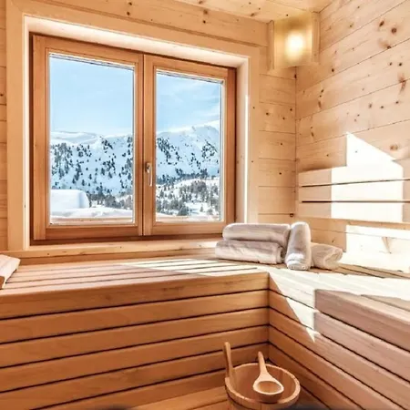 Mountain View Chalet With Hot Tub, Sauna And Terrace *